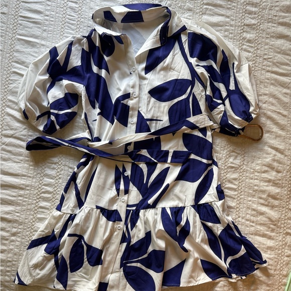 White and Blue Patterned Dress - Picture 2 of 2